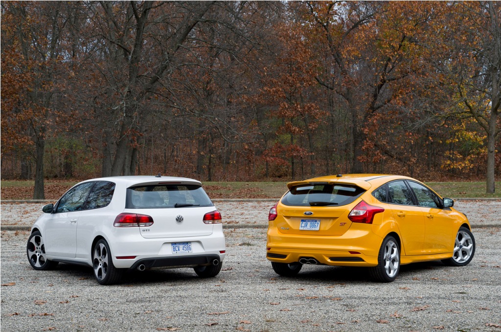Image of: Ford Focus ST VS GTI