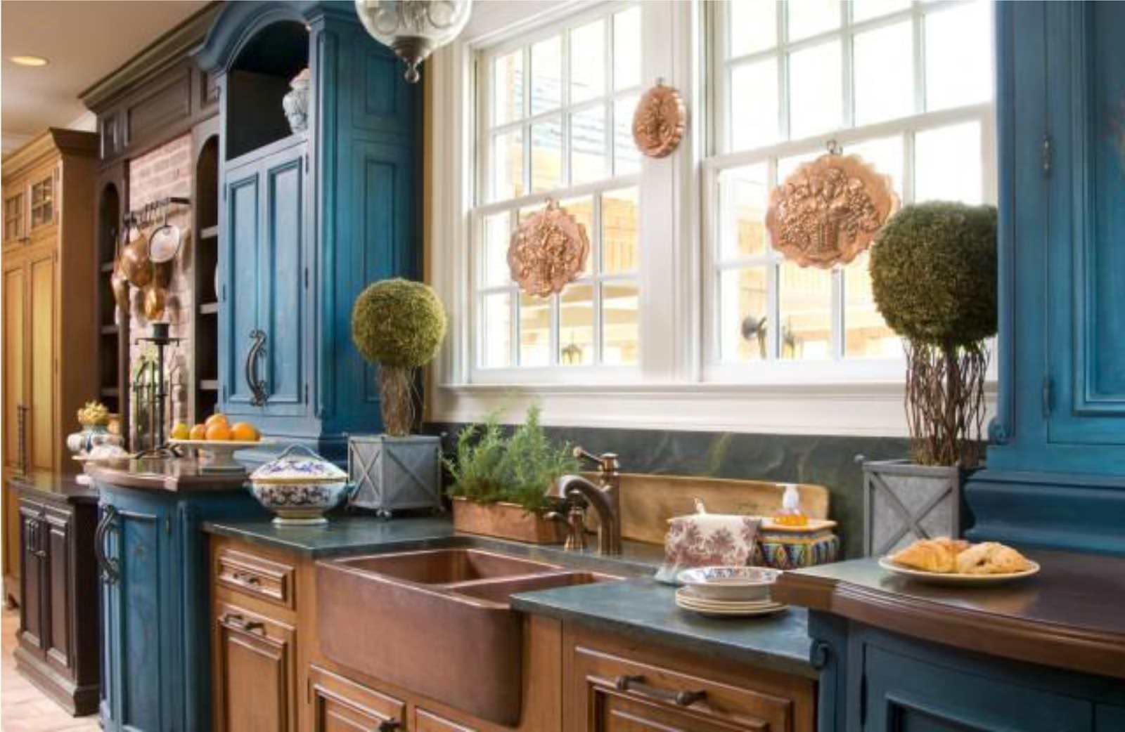 Image of: Are Two Tone Kitchen Cabinets a Fad