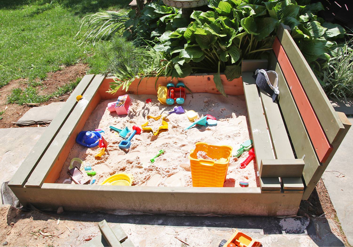Image of: DIY Sandbox with Bench