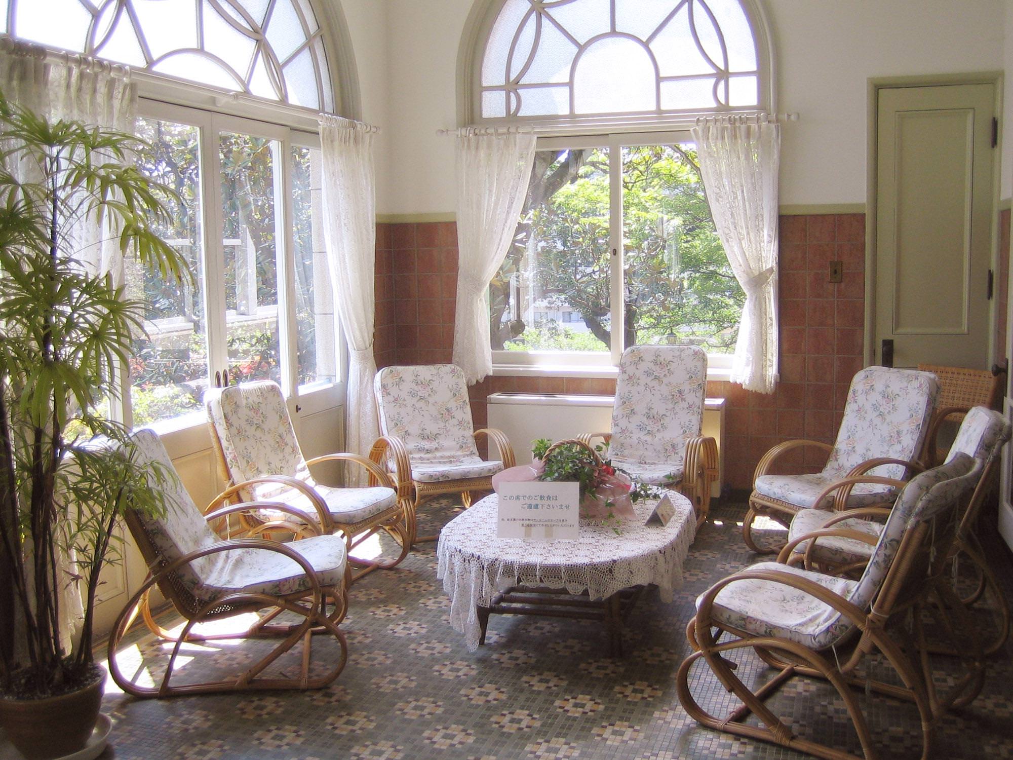 Image of: Decorating Sunroom Images