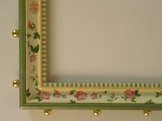 Image of: How to Decorate A Frame