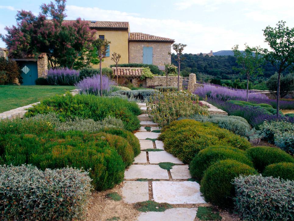 Image of: Mediterranean-Landscaping-Ideas