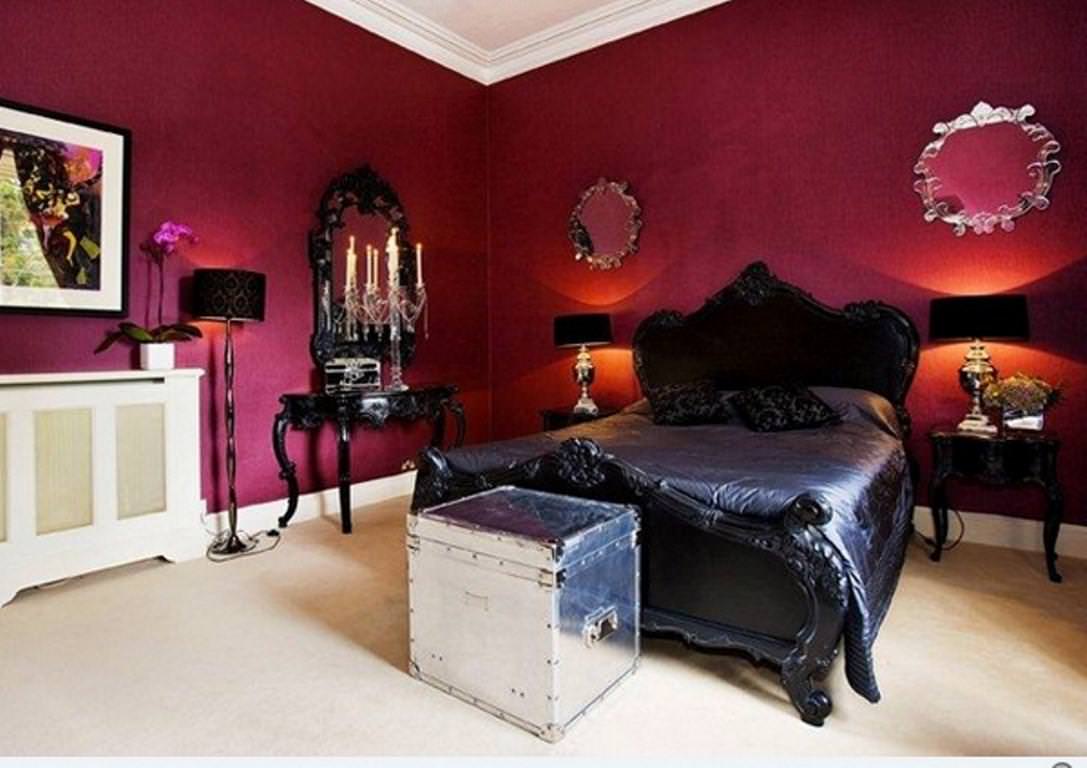 Image of: Purple and Black Gothic Bedroom