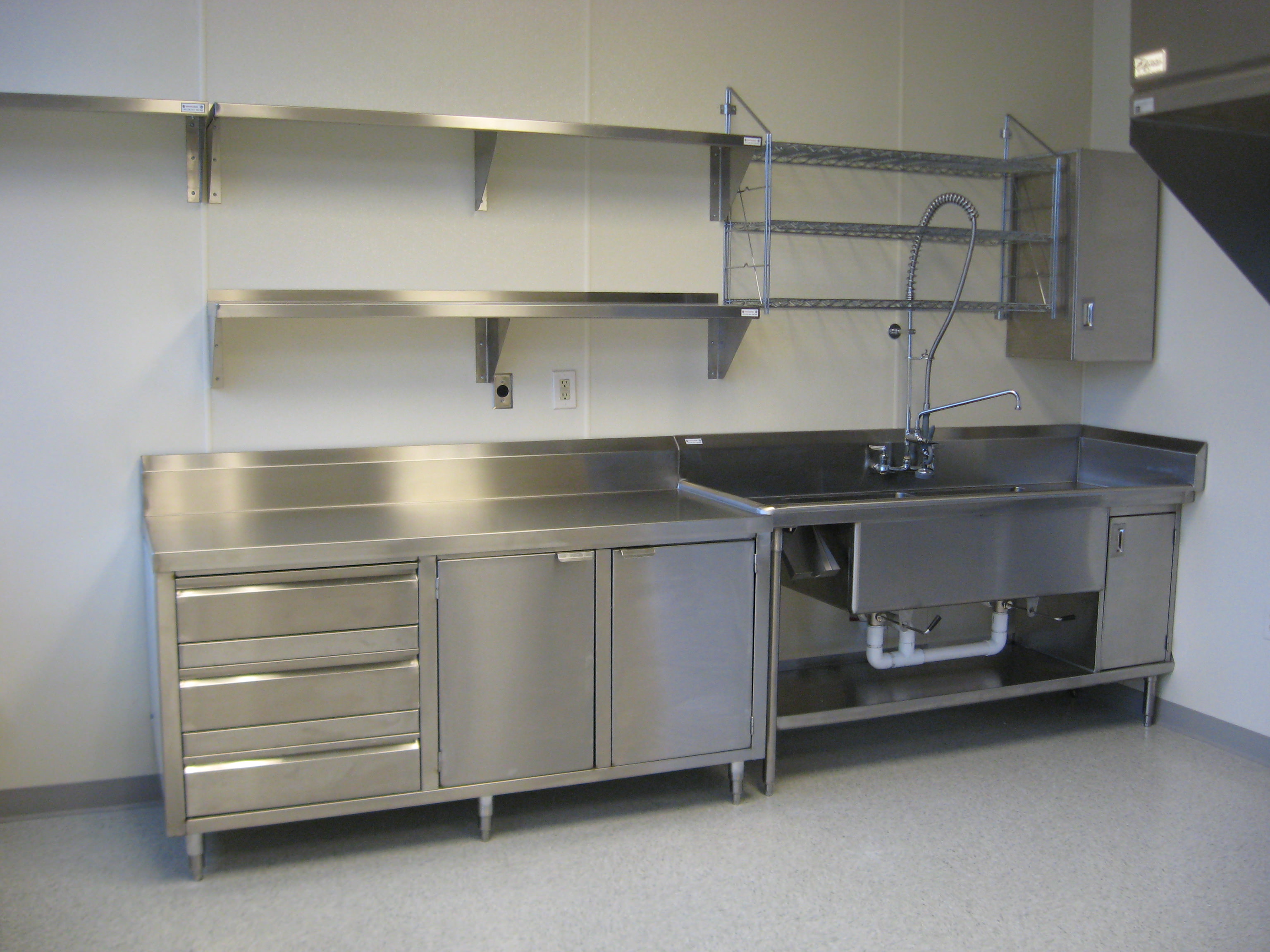 Stainless-Steel-Wire-Shelving