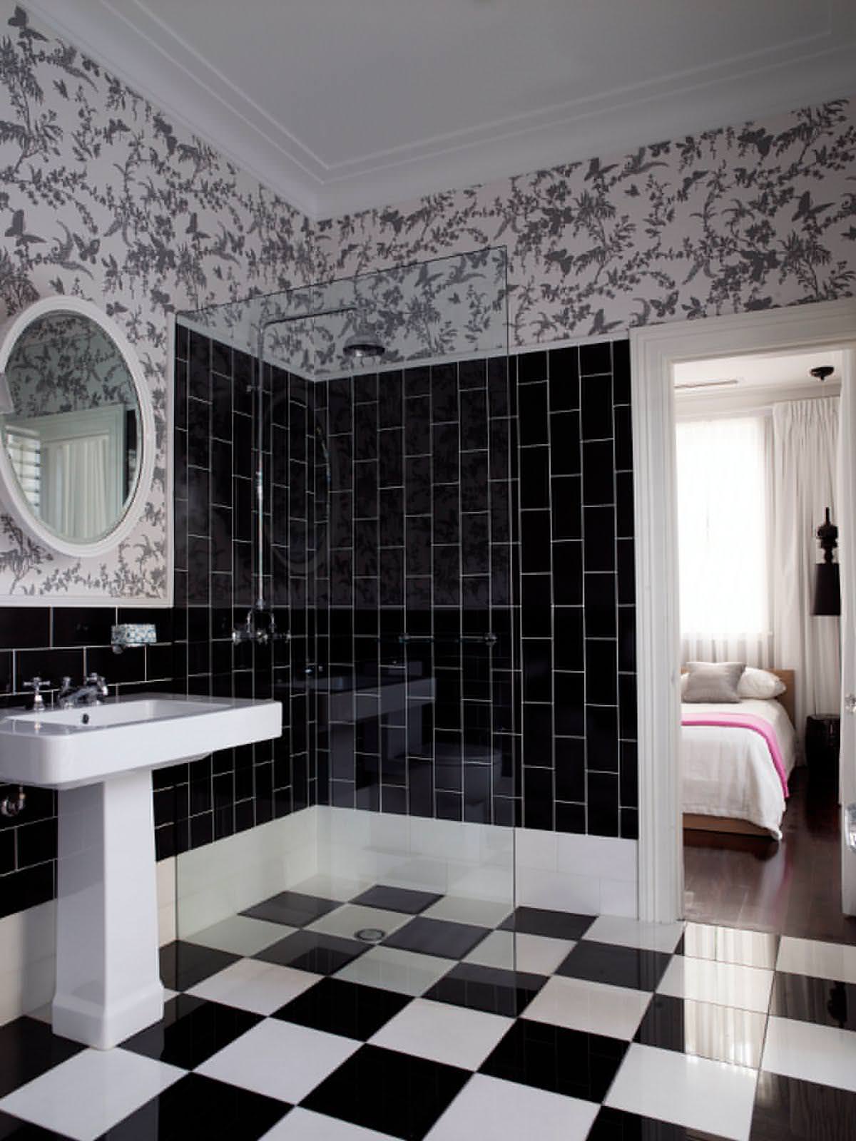 Image of: Subway Tile Bathrooms Black and White