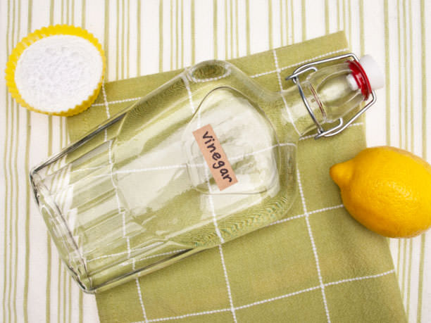 Image of: Vinegar-And-Baking-Soda-Cleaner