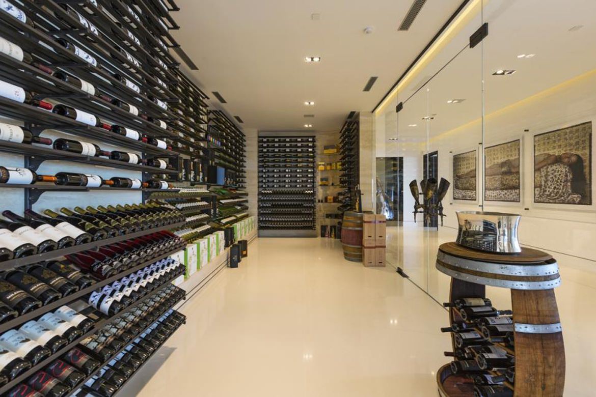 Image of: Wine-Cellar-Designs-For-Small-Spaces