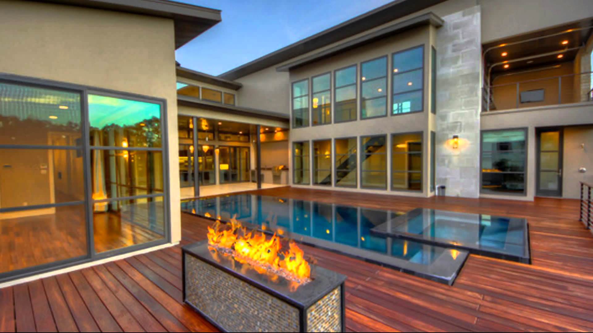 Image of: Decks with Hot Tubs and Fire Pits