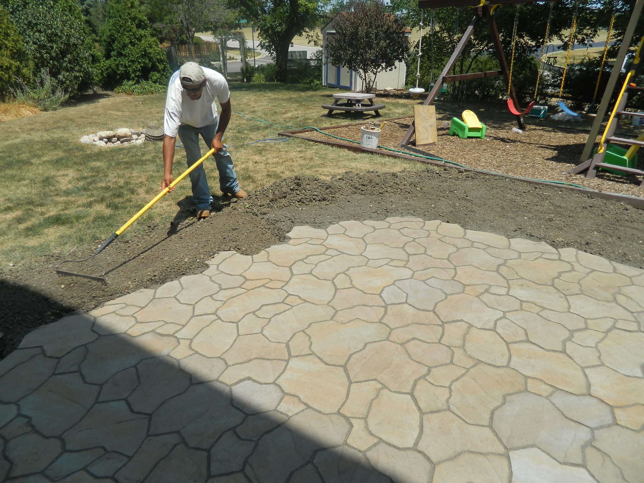 Image of: Flagstone-Patio-Cost
