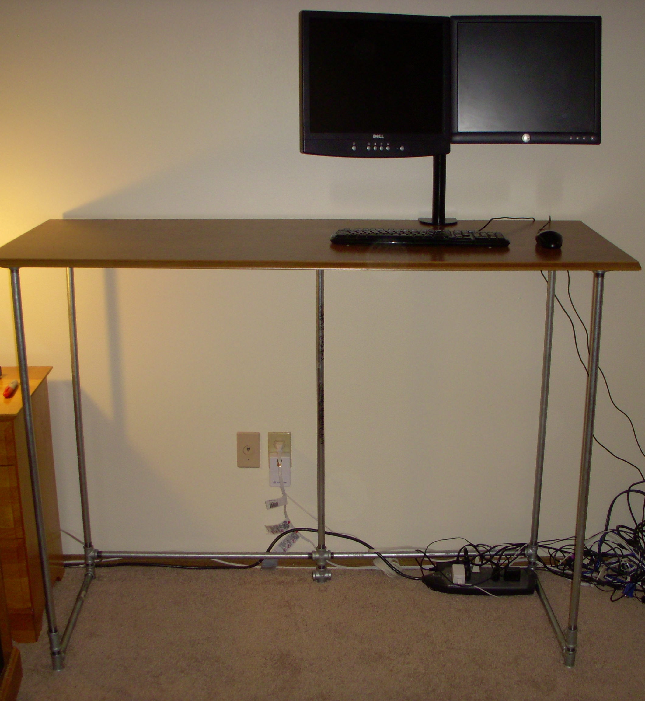 Image of: Standing-Desk-Cheap