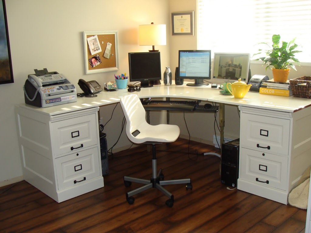 Image of: l-shaped-desk