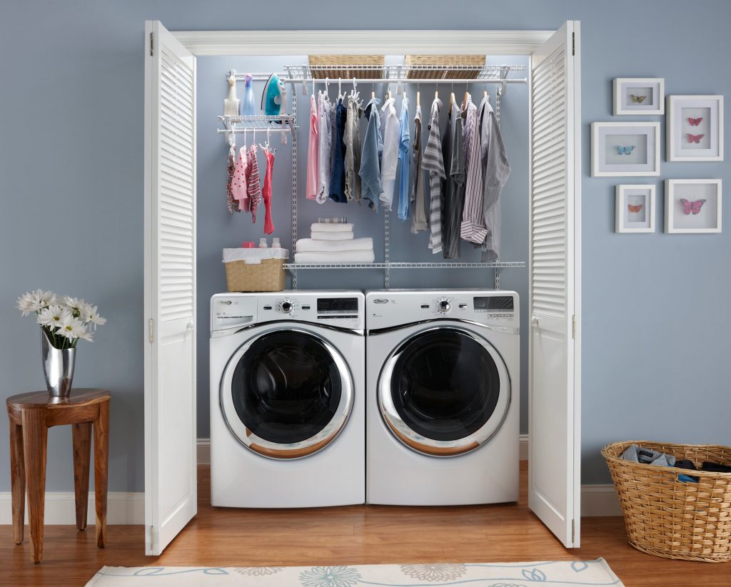 laundry-closet-with-sink