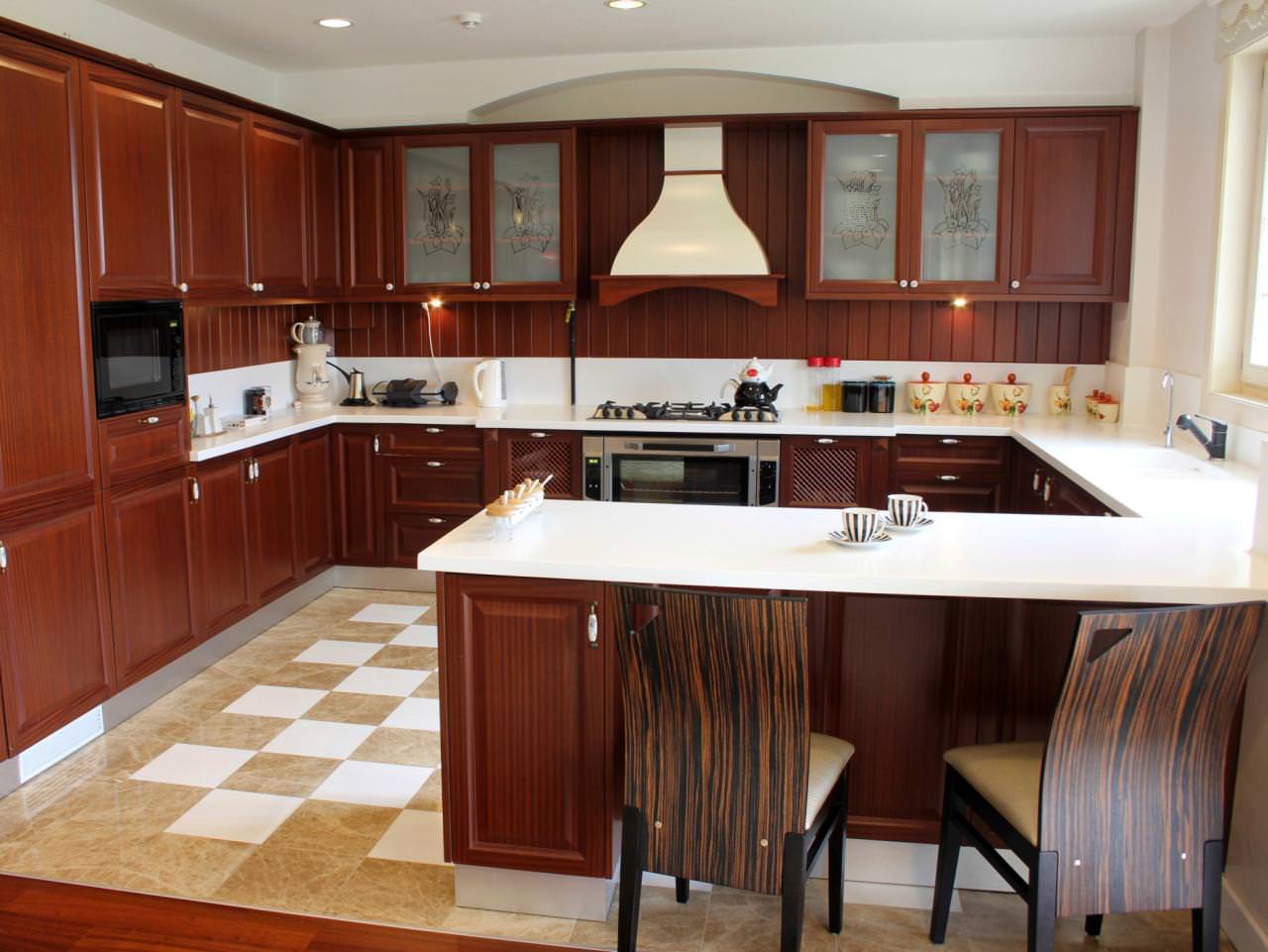 Image of: u-shaped-kitchens
